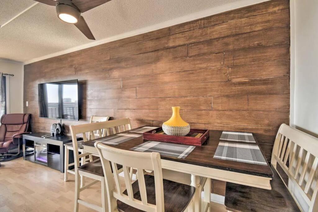Ferienwohnung Coastal Escape Penthouse With Ocean Views Myrtle Beach Exterior foto